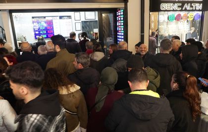 Altın fiyatlarındaki düşüş Kapalıçarşı'da yoğunluk oluşturdu