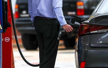 Trump'ın savaşı bitirme sinyali sonrası petrol fiyatlarında büyük düşüş