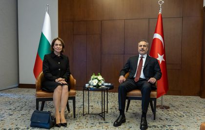 Dışişleri Bakanı Hakan Fidan, Bulgar mevkidaşı Nadezhda Neynski ile bir araya geldi