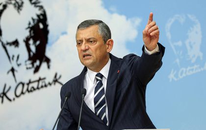 Özgür Özel'den ''mutlak butlan'' çıkışı: Aha da teslim olursam ne olsun