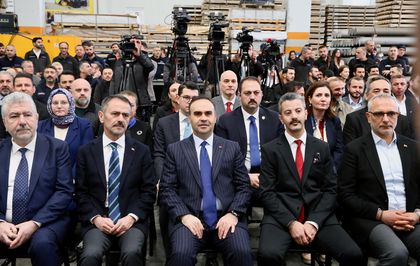 Bakan Kacır, Kocaeli'de alüminyum üretim hattının açılışında konuştu Açıklaması