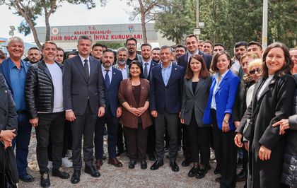 CHP Genel Başkanı Özel, Buca Cezaevi'nde ziyaretlerde bulundu