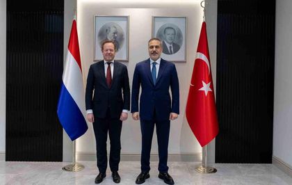 Dışişleri Bakanı Hakan Fidan, Hollanda Adalet ve Güvenlik Bakanı David Van Weel ile bir araya geldi.
