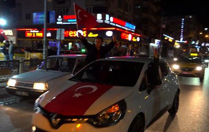 Türkiye'nin Dünya Kupası'na katılması Gaziantep'te coşkuyla kutlandı