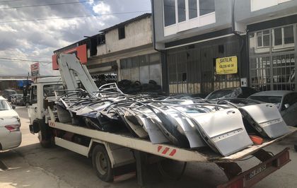 Sakarya'da 'kaçak oto parça' operasyonu