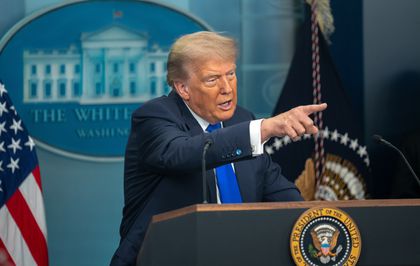 Trump'tan İran açıklaması: Anlaşma olmazsa her şeyi havaya uçurup petrolü alacağız