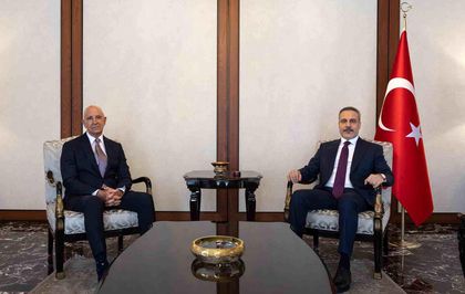 Bakan Fidan ABD'nin Suriye Özel Temsilcisi Barrack'ı kabul etti