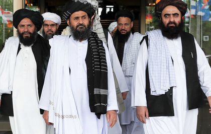Trump'tan Taliban'a çağrı: 7 milyar dolarlık silahları geri verin