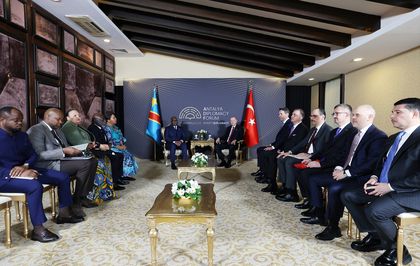 Cumhurbaşkanı Erdoğan, ?Kongo Demokratik Cumhuriyeti Cumhurbaşkanı Tshisekedi ile görüştü