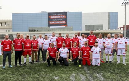 İzmir'de TÜGVA GençLig Liseler Arası Futbol Turnuvası başladı