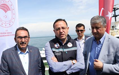 Tarım ve Orman Bakan Yardımcısı Gizligider Adana'da kafes balıkçılığı tesisinde incelemelerde bulundu Açıklaması