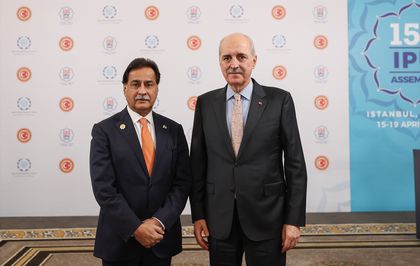 TBMM Başkanı Kurtulmuş, Pakistan Ulusal Meclisi Başkanı Sadık ile görüştü