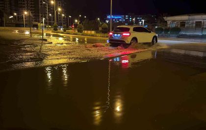 Osmaniye'de gece şiddetli yağmur etkili oldu