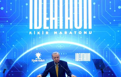 Erdoğan, Bağımlılığa Karşı Aile Politikaları Yarışması'na Katıldı