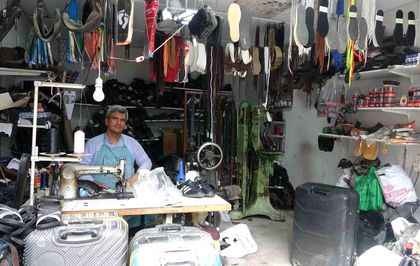 48 yıllık usta çalışma azmiyle gençlere örnek oluyor
