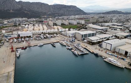 Antalya Serbest Bölge'de ihracatın ithalatı karşılama oranı yüzde 195