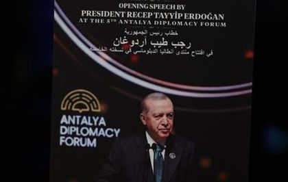 Cumhurbaşkanı Erdoğan'ın ADF konuşması 3 dilde kitaplaştırıldı