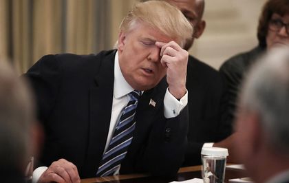 Trump'a anket şoku! Popülaritesi tarihindeki en dip seviyeye indi