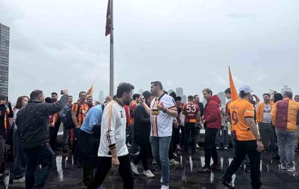 Galatasaray'ın şampiyonluğu New York'ta coşkuyla kutlandı