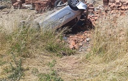 Otomobille çarpışan motosikletin sürücüsü öldü
