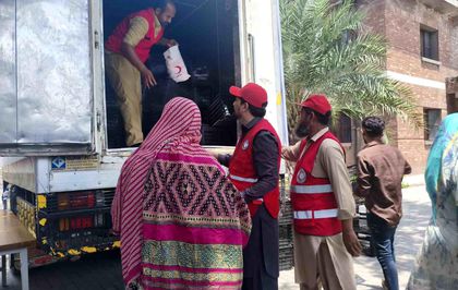 Türk Kızılay'ı Pakistan'da kurban hisse dağıtımına başladı