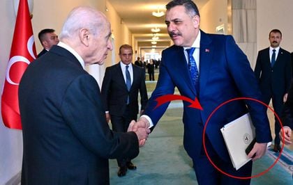 Bahçeli görüşmesinde Bakan Çiftçi'nin elindeki dosyanın sırrı çözüldü