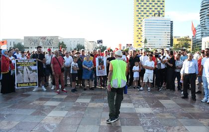 Arnavutluk'ta Trump bağlantılı turizm projesi protestoları 17. gününde