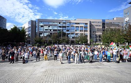 Küresel Sumud Filosu aktivistlerinden Brüksel'de AB protestosu