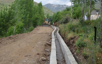 Muş'ta 6 bin 300 metre uzunluğundaki kanalla 225 hektar tarım arazisi suya kavuşacak