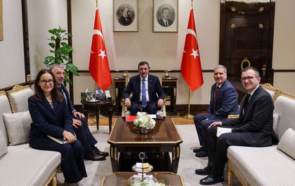 Cumhurbaşkanı Yardımcısı Yılmaz, Dünya Bankası Türkiye Ülke Direktörü Carret'i kabul etti