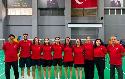 Milli Badminton Takımı Dünya Şampiyonası İçin Yeni Delhi'ye Uğurlandı