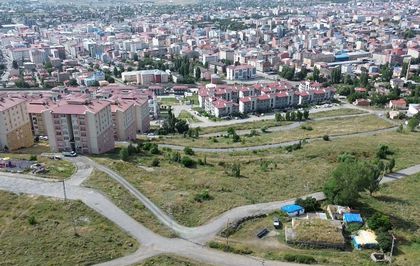 Kars'ta Yapı Ruhsatı Rekoru: Bölge Birincisi Kars
