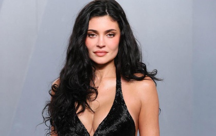 Kylie Jenner 50 milyon dolarlık sütyenle podyuma çıktı