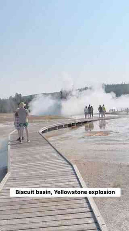 ABD'deki Yellowstone Milli Parkı'nda yeraltı hidrotermal Patlama: Turistler canlarını zor kurtardı