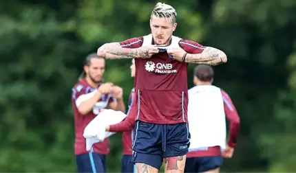 Trabzonspor'da Juraj Kucka, Antrenmanda Yaşadığı Sakatlık Nedeniyle Hastaneye Kaldırıldı