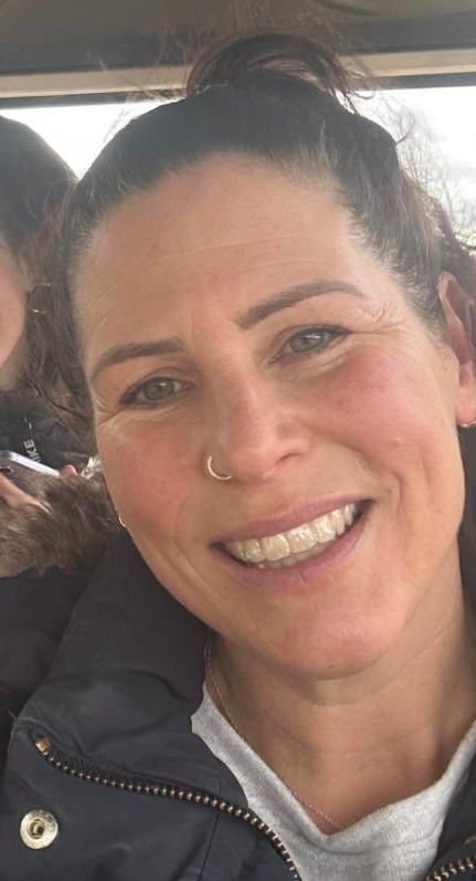 Kadın cezaevi görevlisi erkek mahkûmla ilişkiye girerken kameraya yakalandı