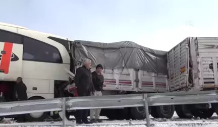 Aksaray'da Zincirleme Trafik Kazası