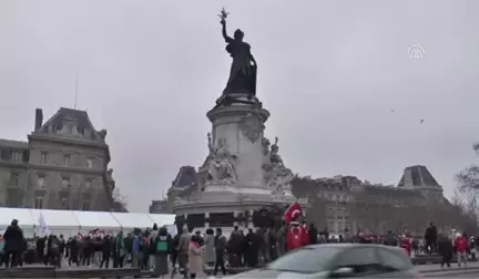 Halep'te Sivillere Yönelik Saldırılara Tepki