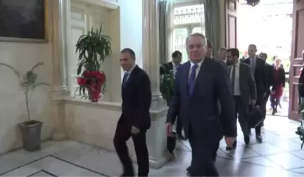 Fransa Dışişleri Bakanı Ayrault, Lübnan'da