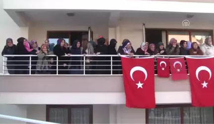 Anne Kurtulduk Ama Ecel Bir Başka Yerde Belli mi Olur Yakalar