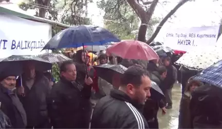 Karaburun'da Balık Çiftliği Protestosu