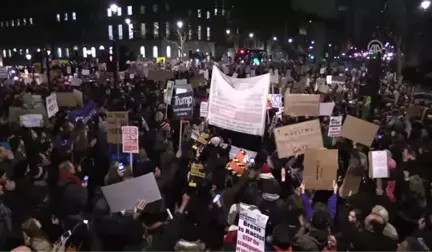 Trump'ın Vize Yasağı Birleşik Krallık'ta Protesto Edildi