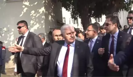 Yıldırım, Cuma Namazını Kıldıktan Sonra Esnafı Ziyaret Etti