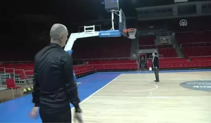 Noumoski, Basketbolseverlerle Buluştu