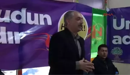 Hakkari Hdp ve Dbp Hakkari'de Halk Toplantısı Düzenledi