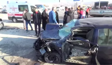 Elazığ'da Zincirleme Kaza: 4 Yaralı