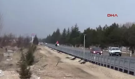 Isparta Rüyasında Gördüğü Halisdemir'in Mezarını Yürüyerek Ziyaret Edecek