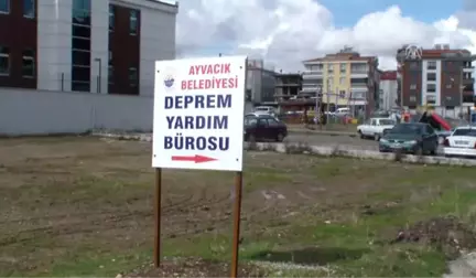 Depremzedeler Için Yardım Bürosu Kurdular