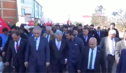 Bakan Ahmet Arslan, Selim'de Bayraklar ve Evetlerle Karşılandı