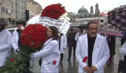 Sağlık Çalışanları 14 Mart Tıp Bayramı'nda Taleplerini Açıkladılar